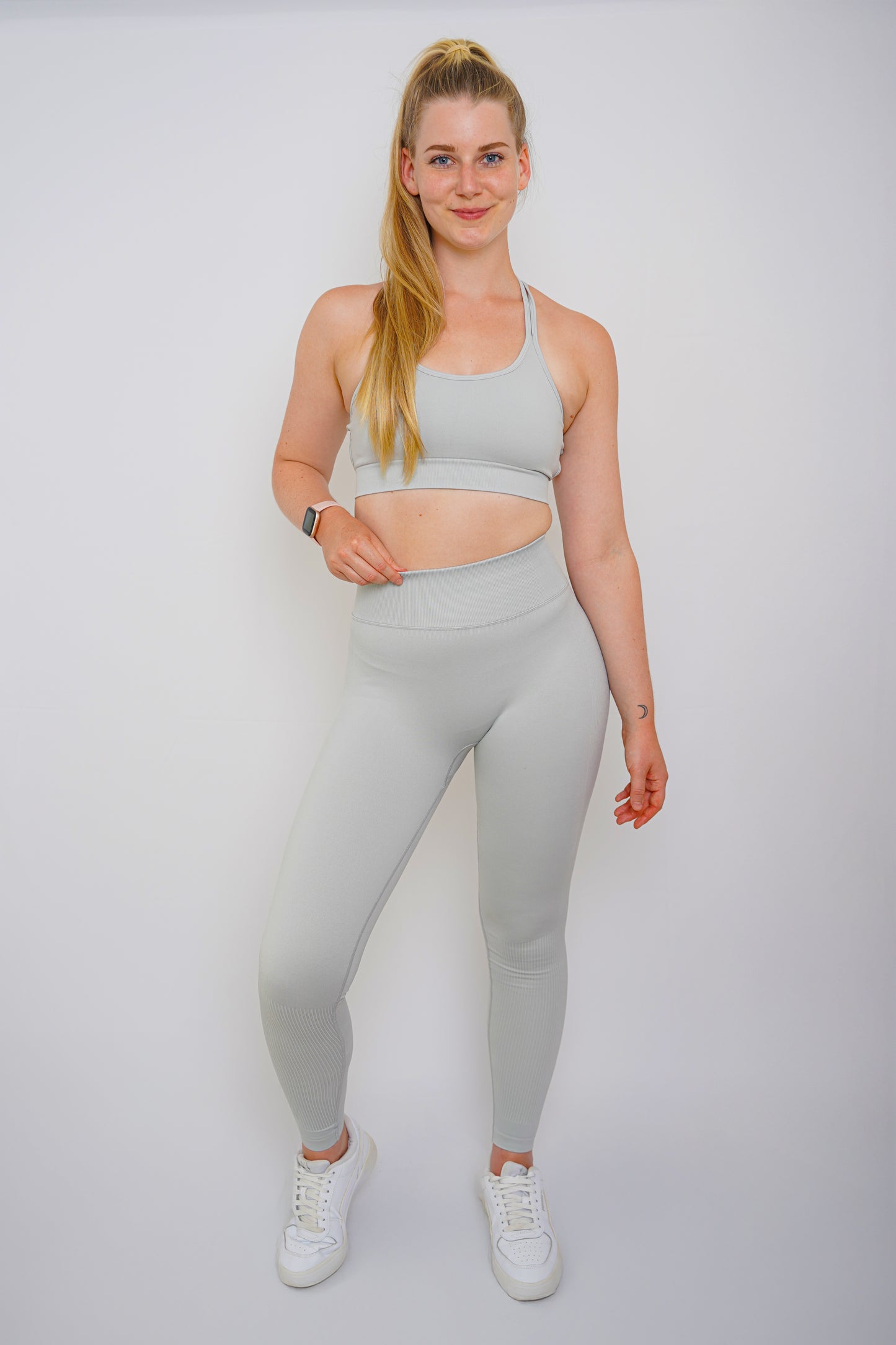 High-Waisted Yoga & Fitness Leggings for Women – Light Grey (Activeline Collection)