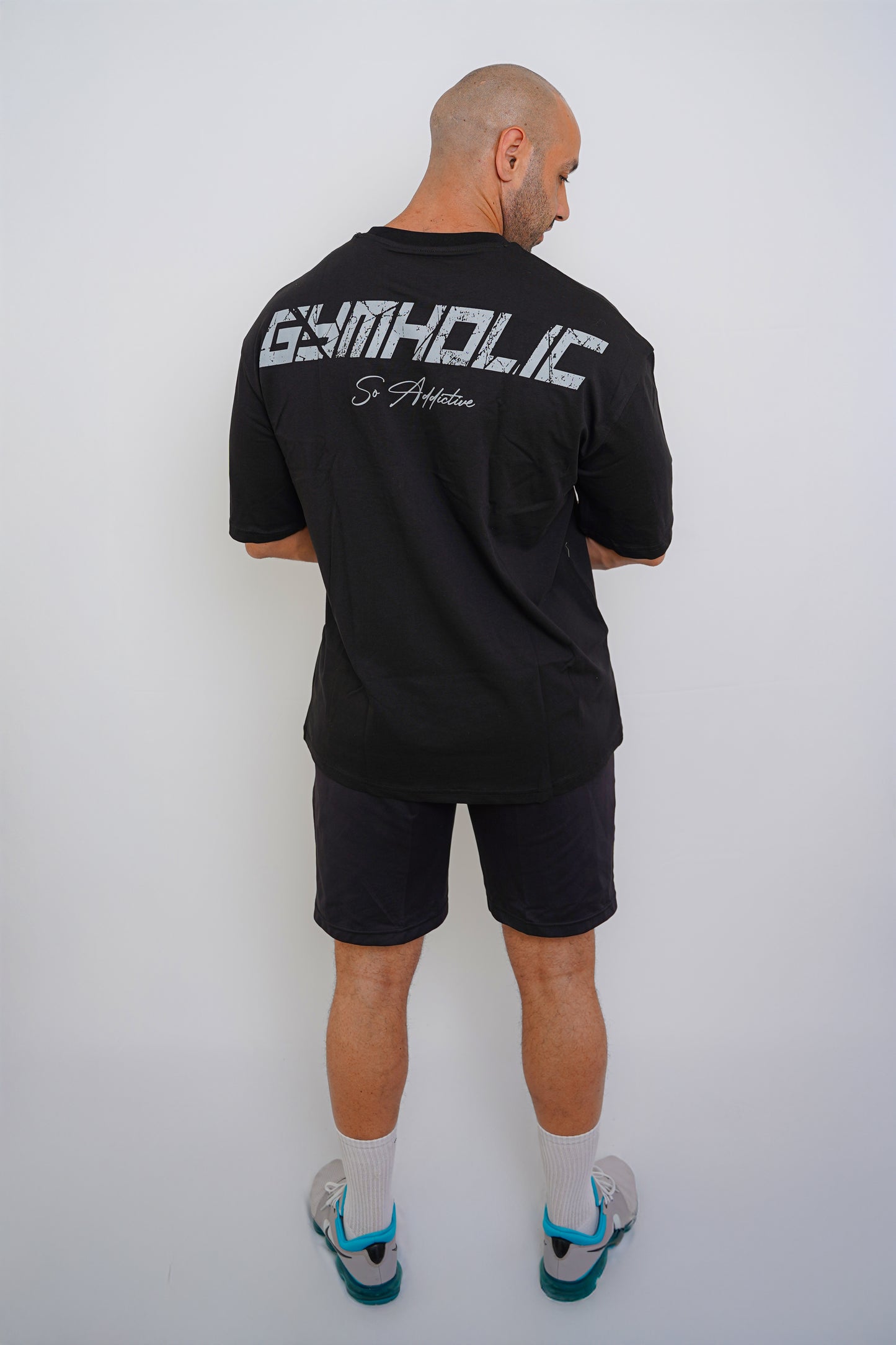GYMHOLIC - Oversized Workout T-Shirt for Men – Black (B-Free Collection)
